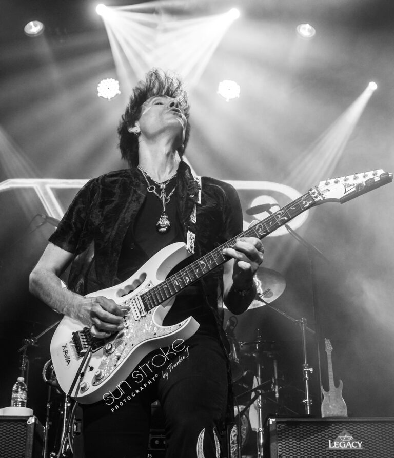Steve Vai